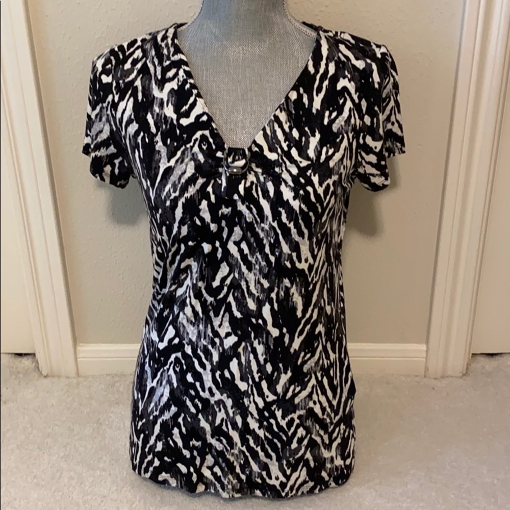 Dana Buchman XS Black/Off White Animal Print Top